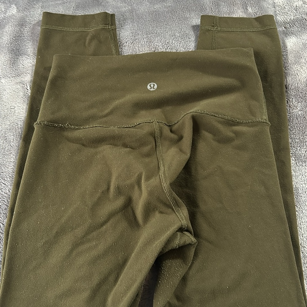 Lululemon align 23” army green size 4